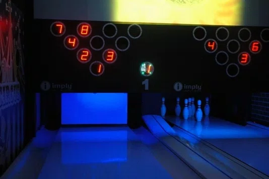 Painel Publicitário para Boliche - Red Bowling